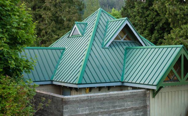 Best Emergency Roof Repair Services  in Oatfield, OR